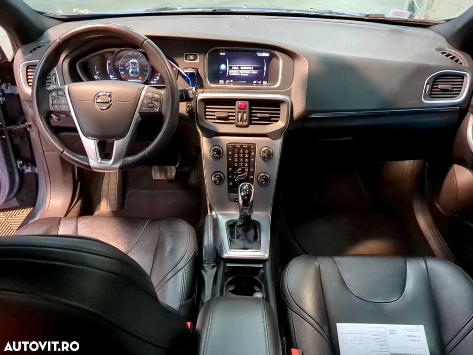VOLVO V40 2017 — imagine 4