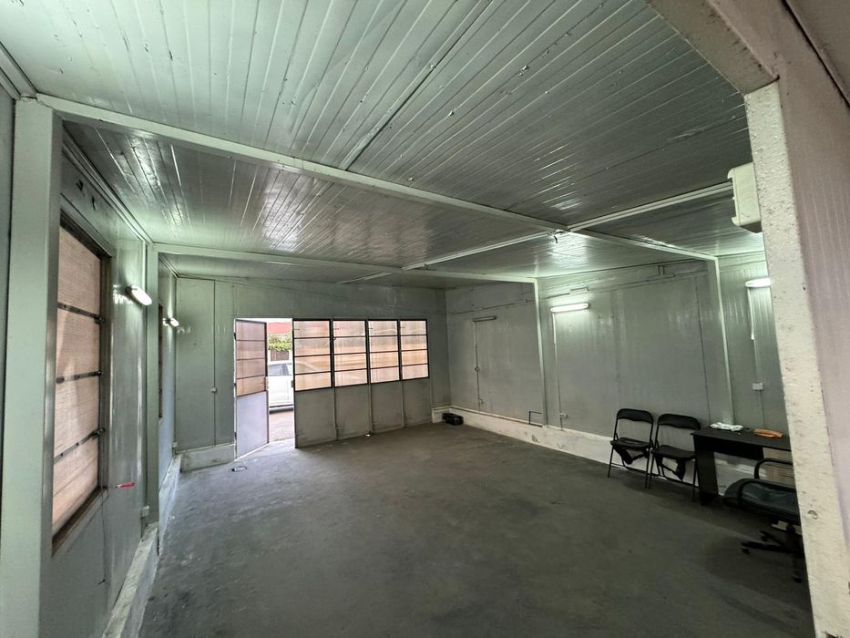 Spatiu depozitare/activitate comerciala