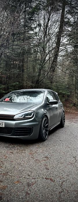 Volkswagen Golf GTI 2.0 TSI DSG