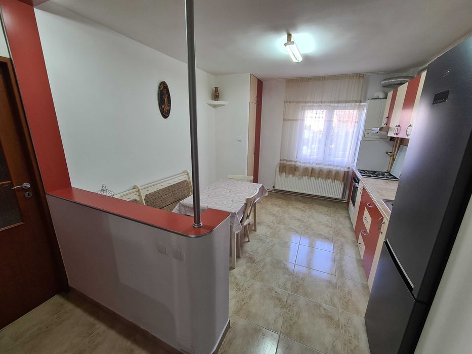 Apartament 3 camere, Marasti, pentru studenti