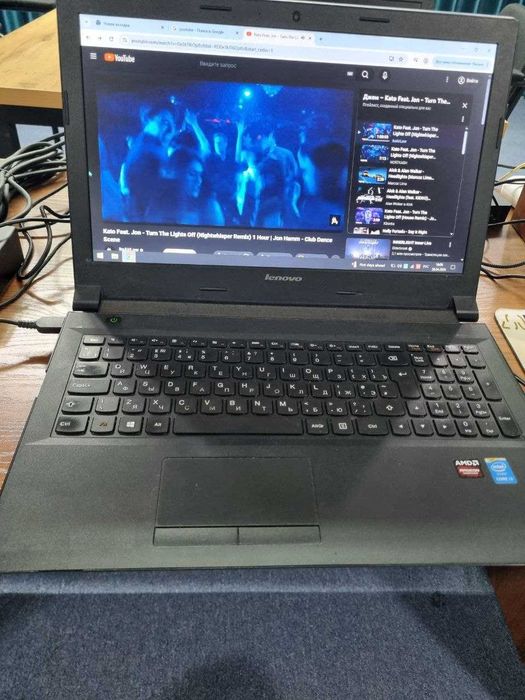 Notebook Lenovo (Intel Core i3)