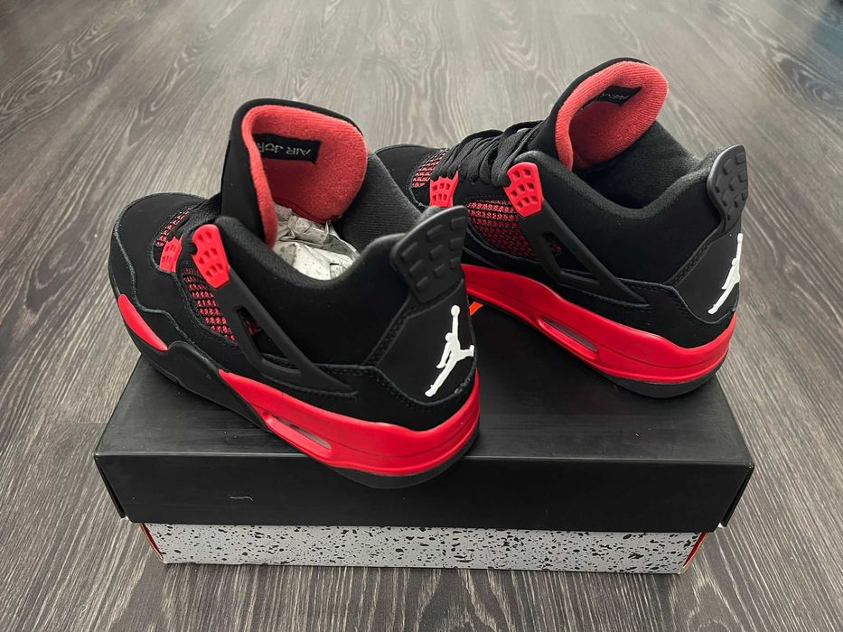 JORDAN 4 RED THUNDER ( Verificare colet )