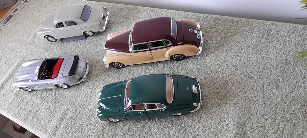 vand machete diferite 1/18 - producatori diferiti