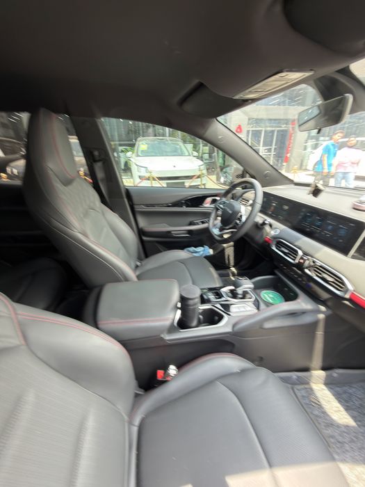 Jetour X50 qora 1.5 Turbo  2025 Qora