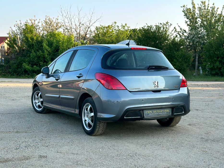 Peugeot 308 1.6i 150 CP | AN 2008 EURO 4 | Panoramic | CLIMA | Senzori parcare | CASH sau RATE | Garantie | Livrare