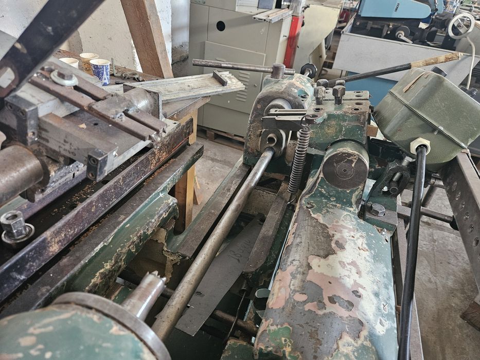 хидравличен копирен струг 600мм.