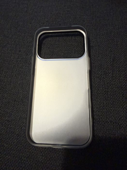 кейс за Айфон 17 про / 17 Pro case