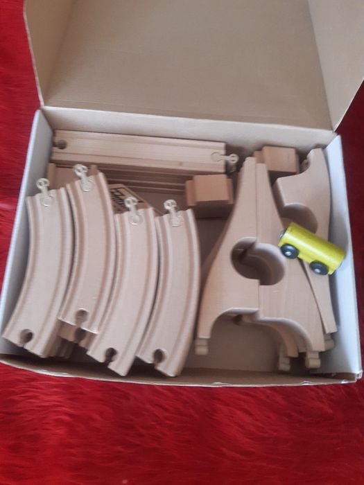 Игра с влакче  за дете