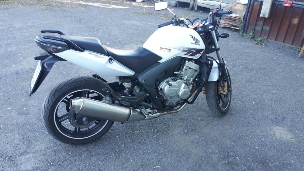 Мотоцикл Honda cbf600