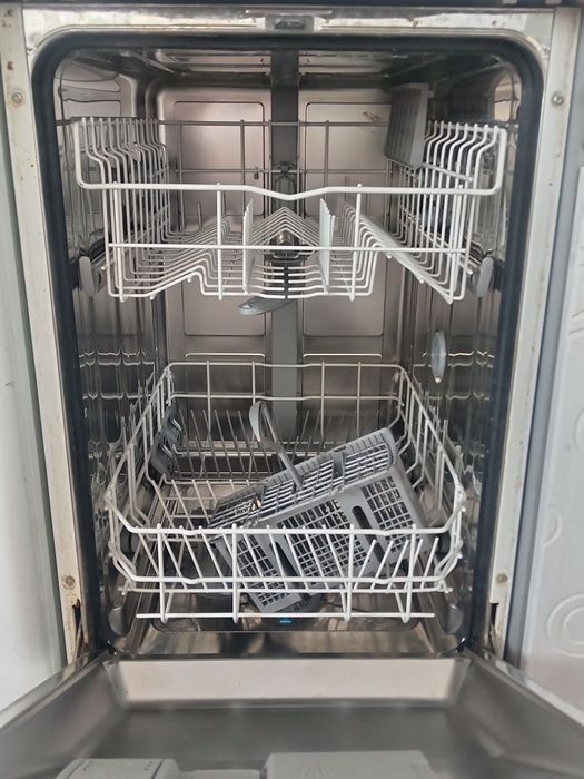 Посудомоечная машина марки BOSCH