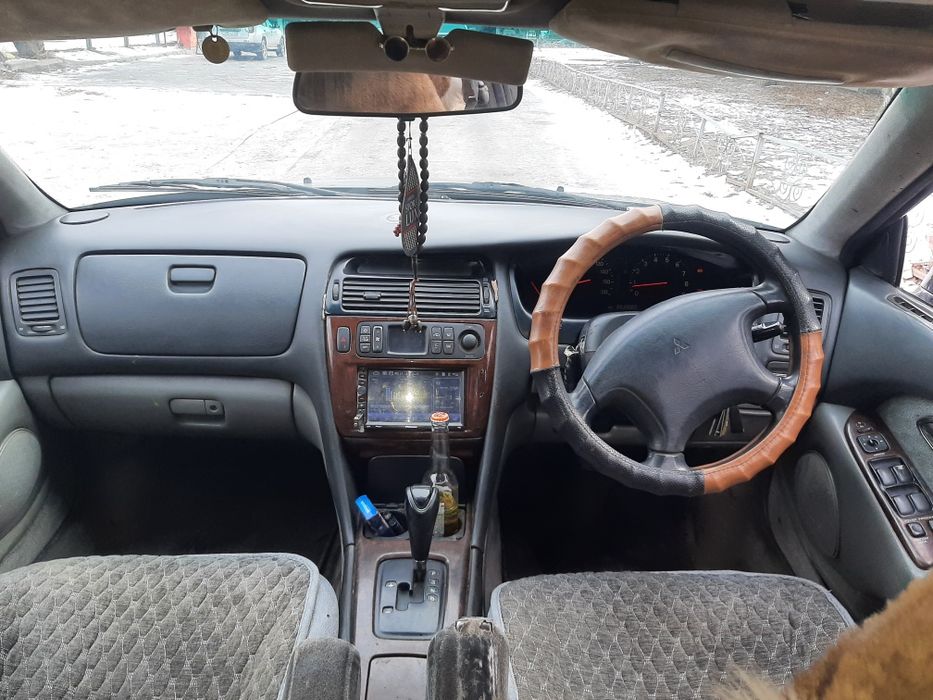 Машина митсубиси