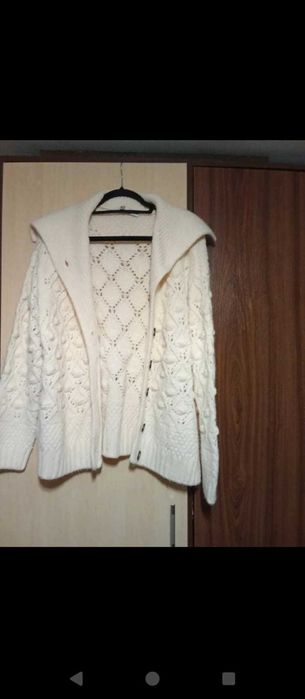 Pulover zara deosebit cu nasturi pentru femei