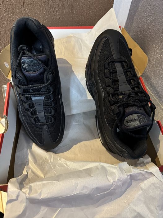 Nike air max 95 noi marime 42.5