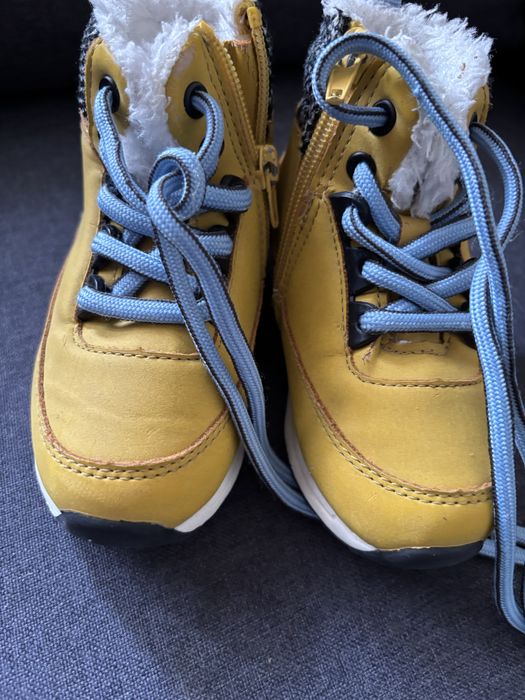 Детски боти reserved