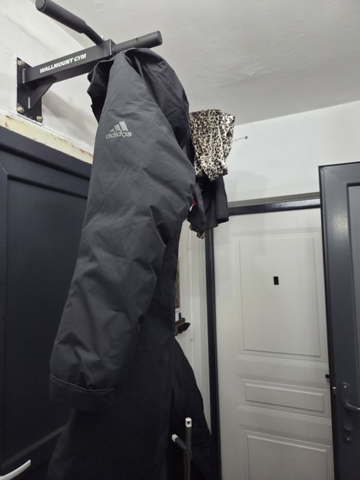 Adidas original 55000.