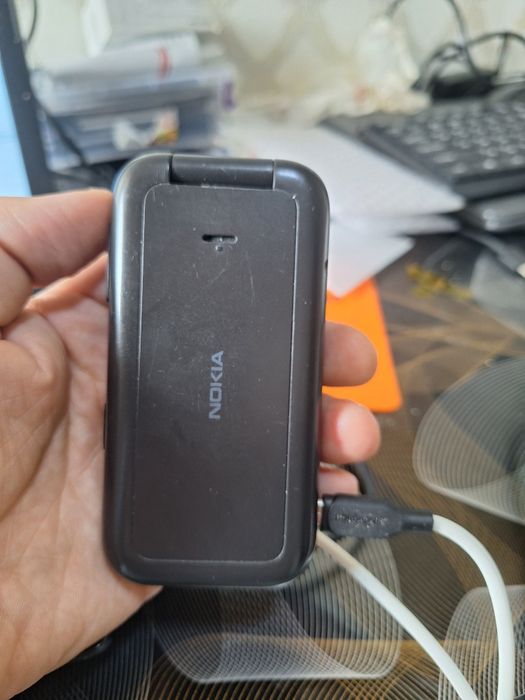 Nokia 2660 flip 4g sotiladi sirochni