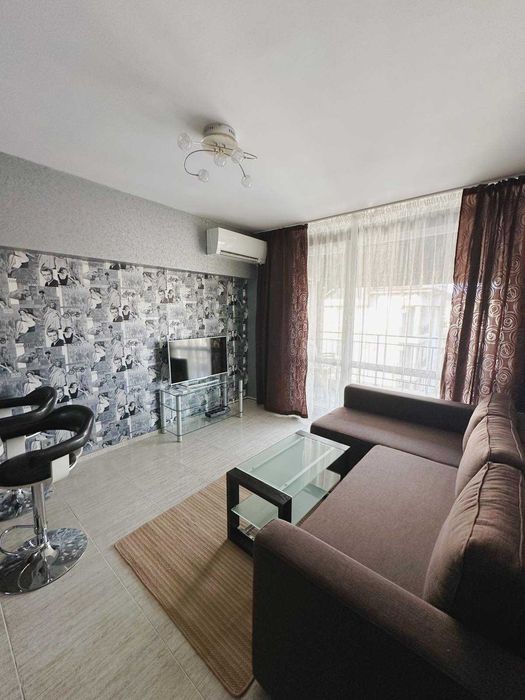 Дава се под наем Двустаен апартамент в к.к. Слънчев бряг - 60 кв.м за 306 € - Снимка #1