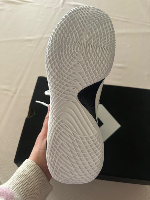 Vand adidasi Converse marimea 41