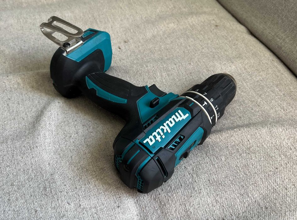 Masina de gaurit si insurubat cu percutie Makita DHP482 - corp