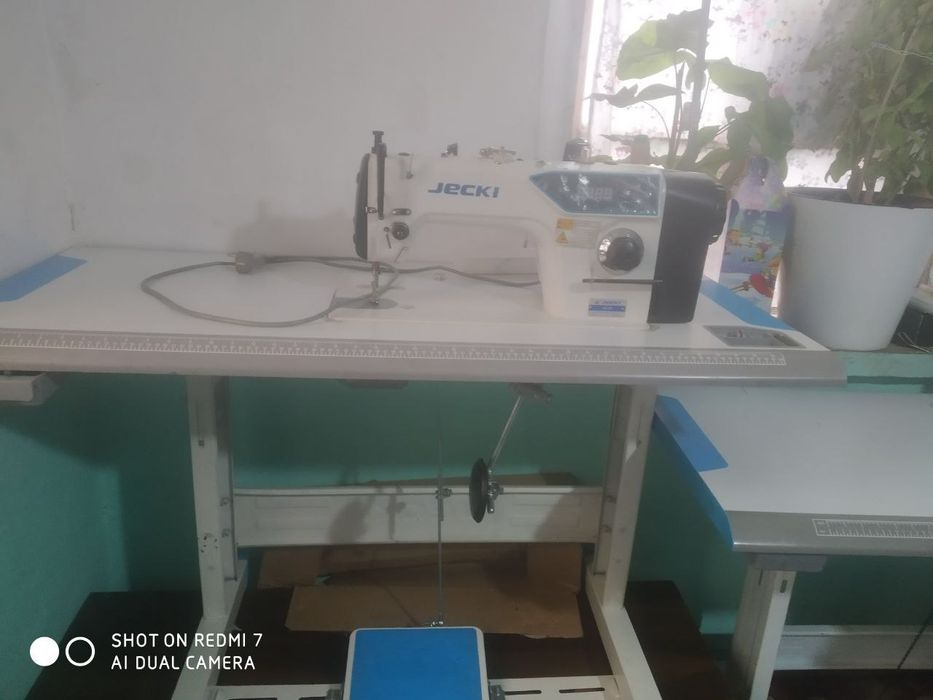 averlok tikuv moshina