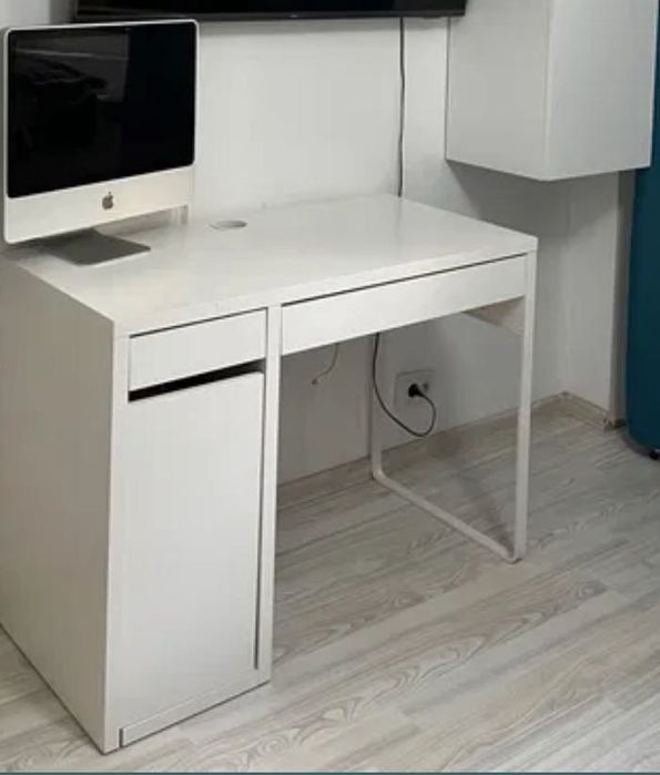 Birou Ikea  produs utilizat