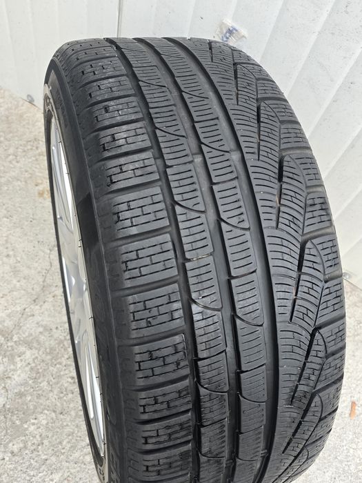 1 Брой 245/45/17 Pirelli 6mm