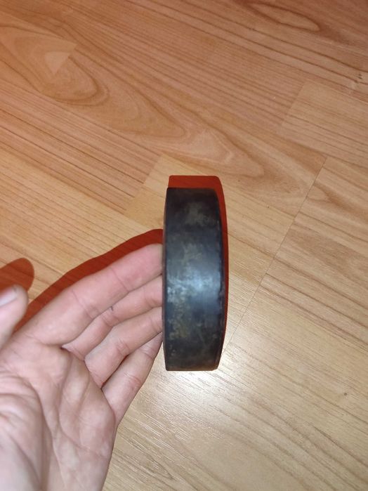 Înălțătoare din cauciuc rezistent pentru arcuri auto.( Suspensii)