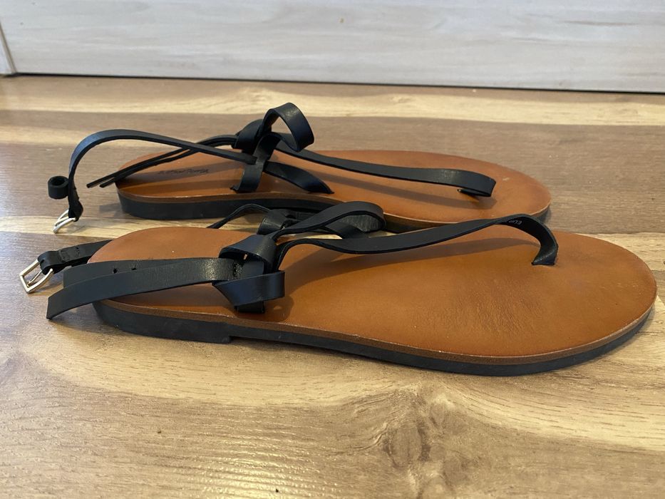 Дамски сандали естествена кожа