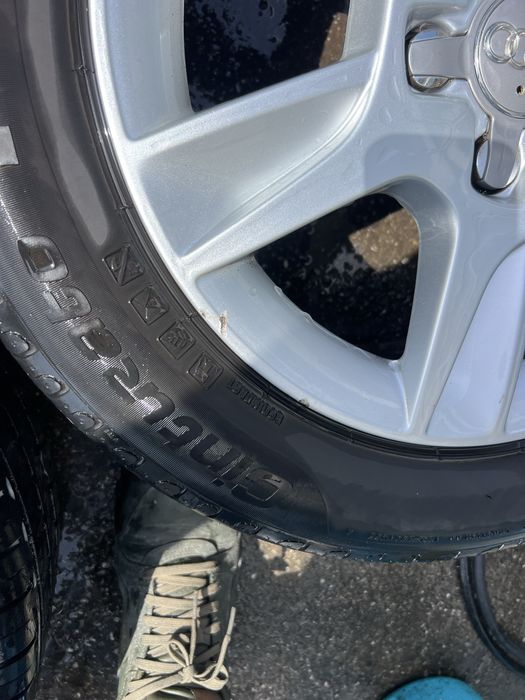 AUDI джанти 16” с летни гуми Pirelli DOT23.