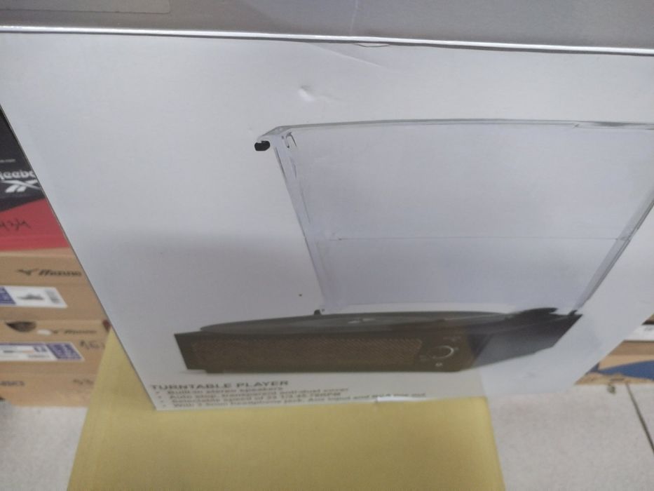 Винилов грамофон с високоговорители