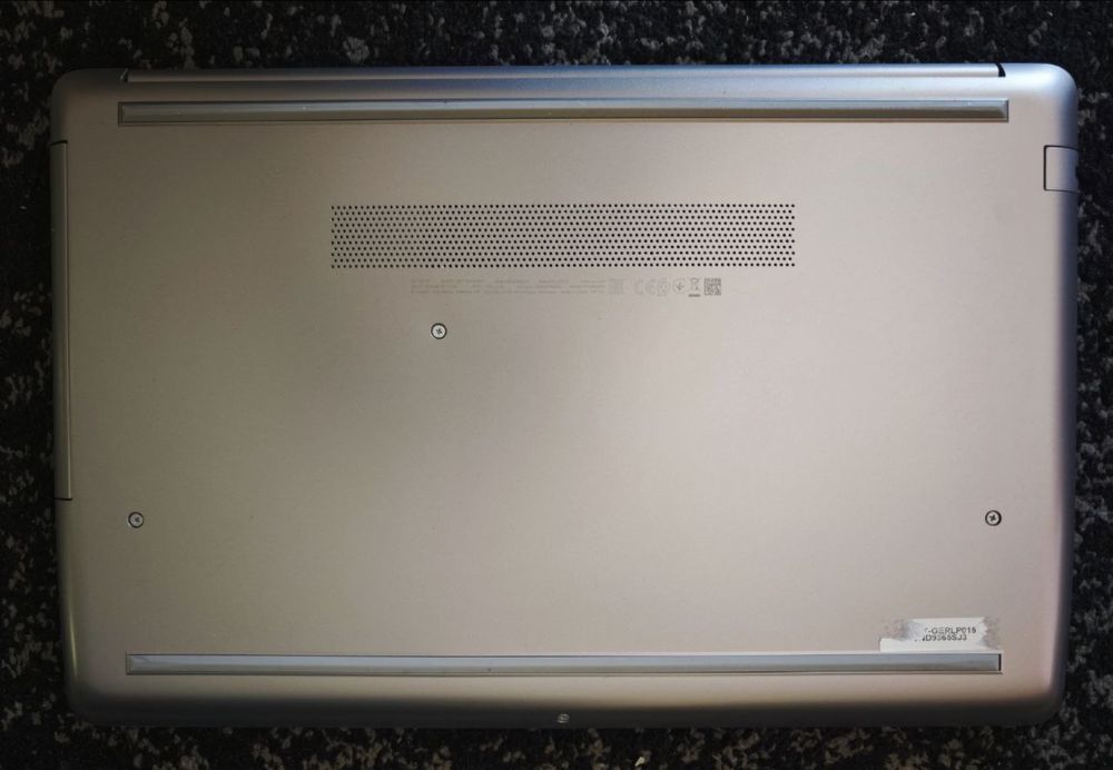 15.6 Full HD HP G7 i5-8265U GeForce MX110 8GB RAM 256SSD