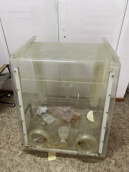 Лабораторный защитный бокс (гловбокс) из высококачественного оргстекла