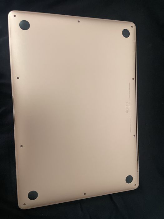 MackBook Air 2020 core-i3