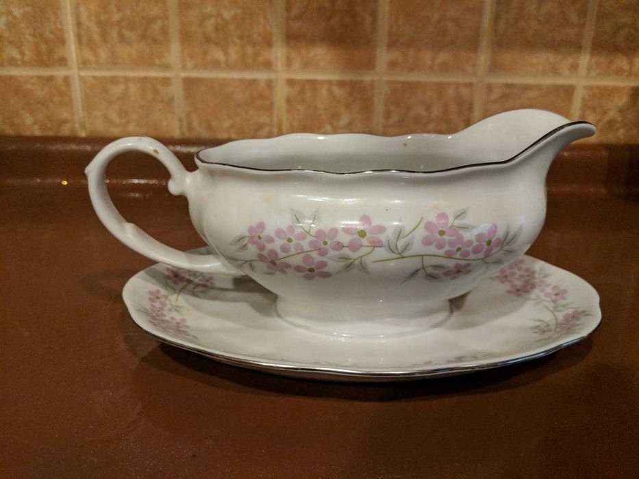 продам разного рода вазочки,