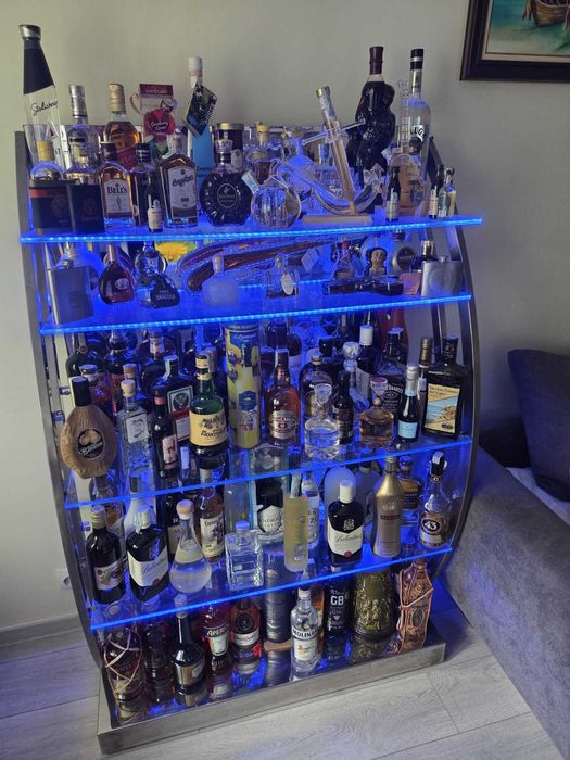 Bar modern pentru bauturi