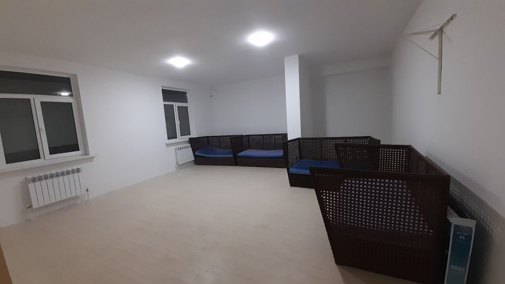 Аренда квартира 4х комната+соколний этаж 2 х.