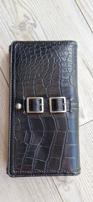 Черно протмоне Sisley