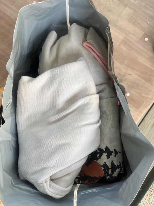 Отдам даром детские вещи