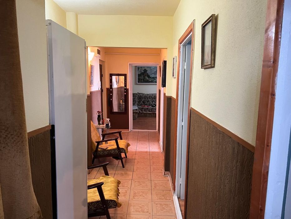 Apartament 3 camere, decomandat