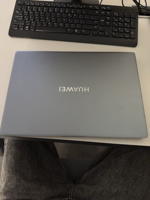 Huawei MateBook D16