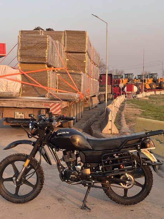 Продам мотоцикл GSX 200