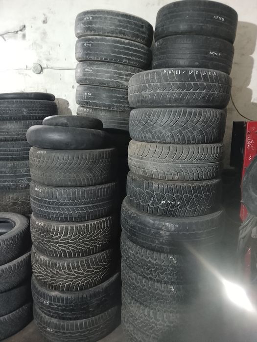 Покрышки по штучно.