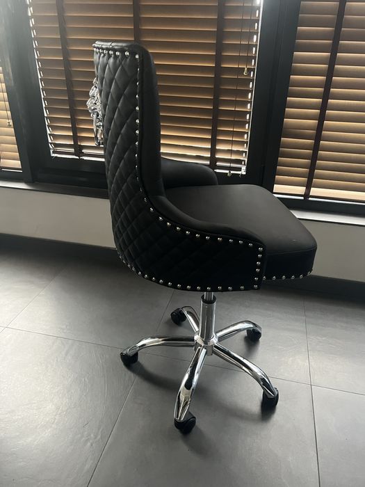 Стол на колелца Lyon с 24 м гаранция и безплатна доставка до офис