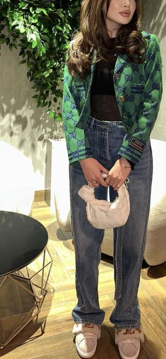 Продам джинсы стильные