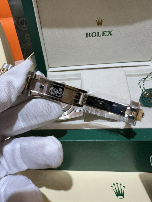 Ceas Rolex Date Just Argintiu si Auriu cu Cadran Argintiu
