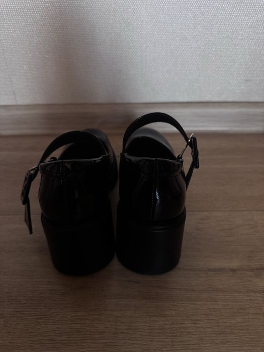 Туфли женские черные
