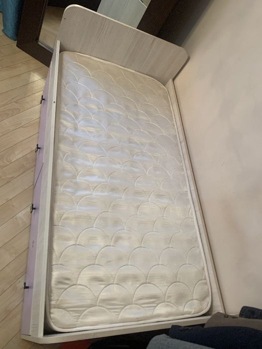 Продам Кровать подростковую