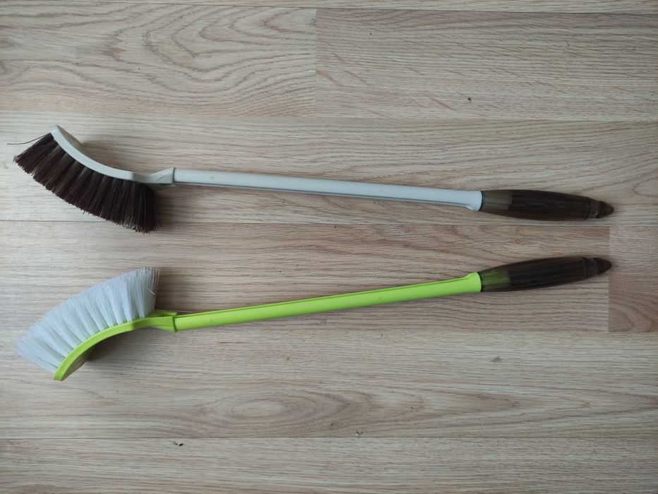 Нов комплект пластмасови кутии, нов комплект гъби за дома