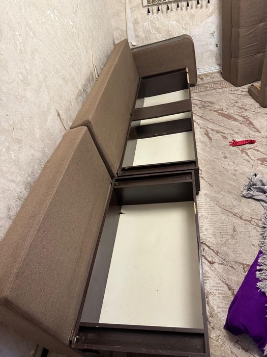 Продам диван в хорошем состоянии