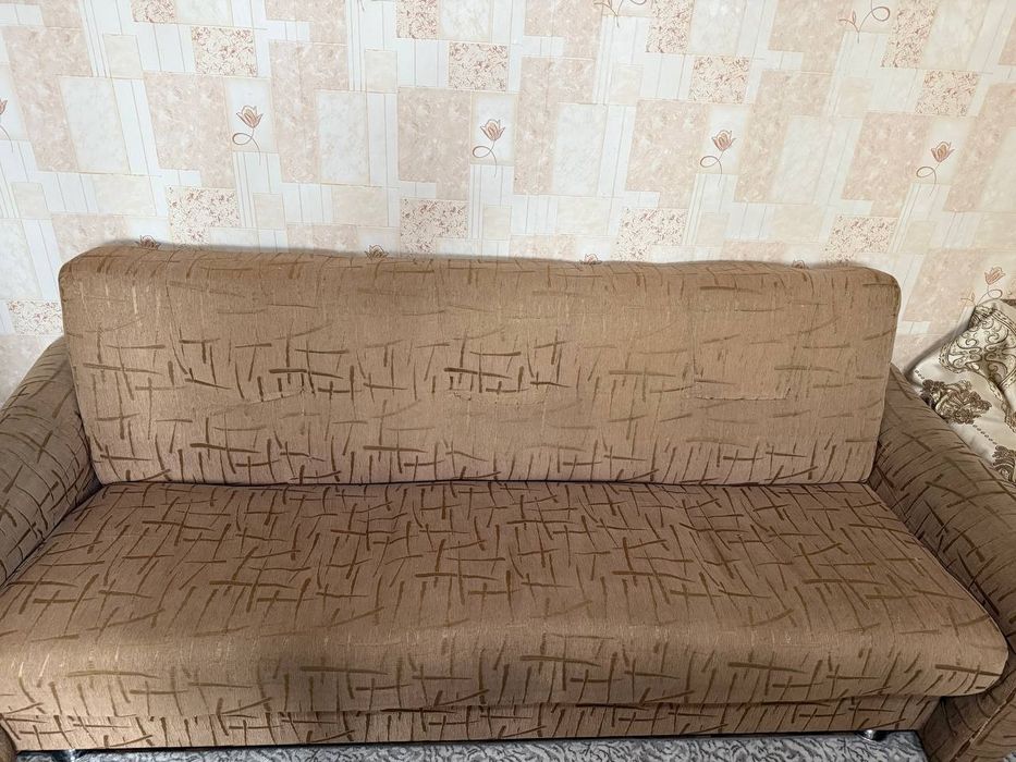 Продаётся диван с креслами